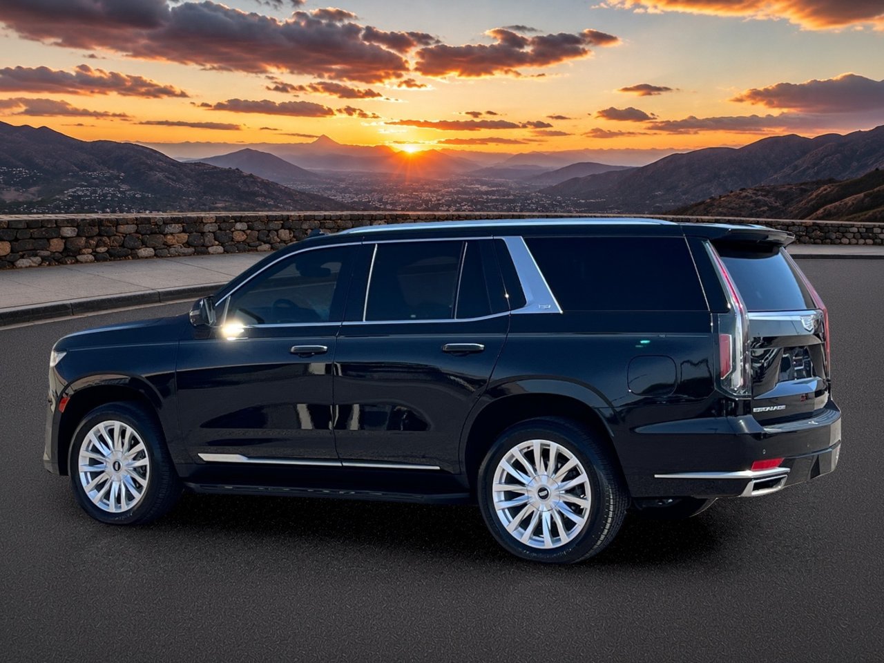 Used 2021 Cadillac Escalade Luxury SUV