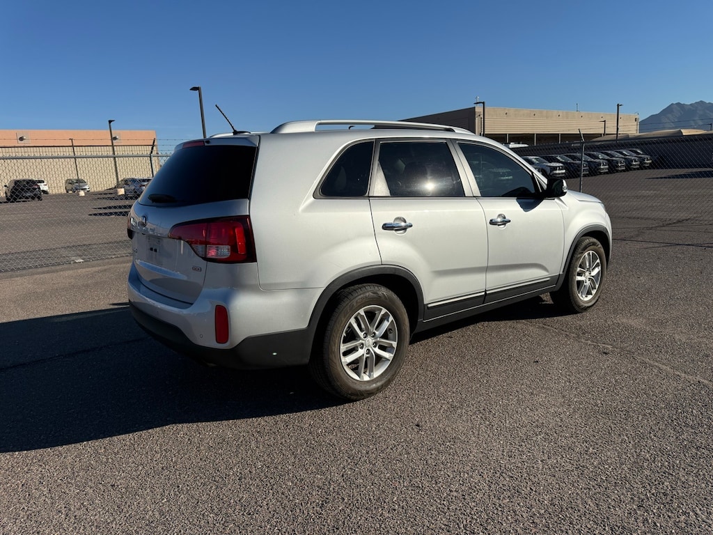 Used 2015 Kia Sorento LX SUV