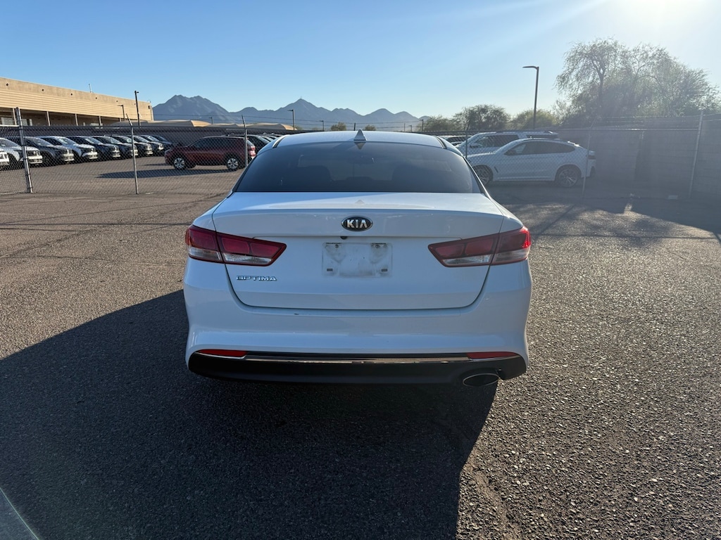 Used 2017 Kia Optima LX Sedan