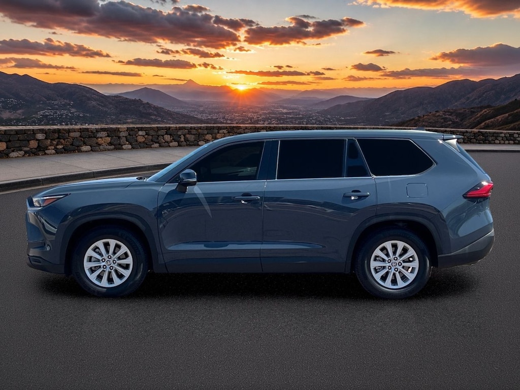 Used 2024 Toyota Grand Highlander XLE SUV