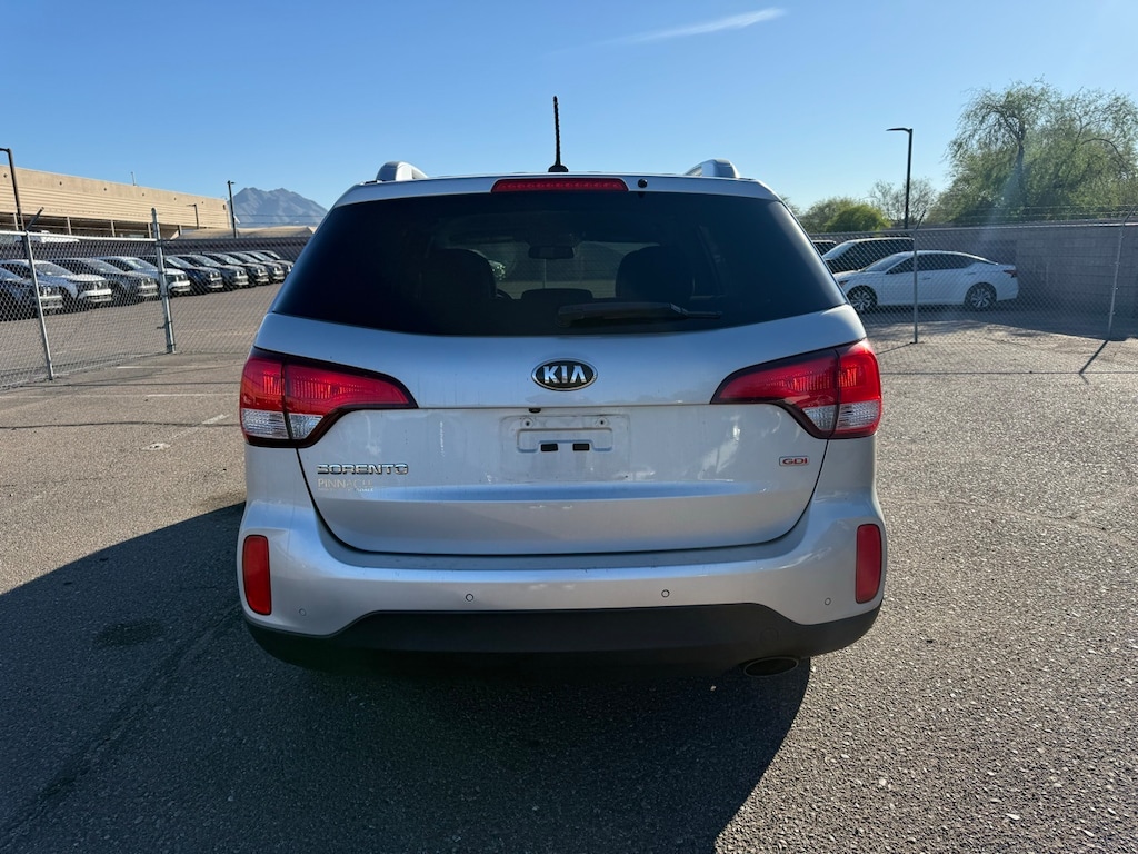Used 2015 Kia Sorento LX SUV