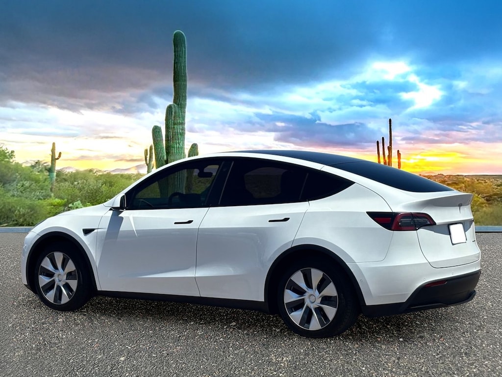 Used 2022 Tesla Model Y Long Range SUV