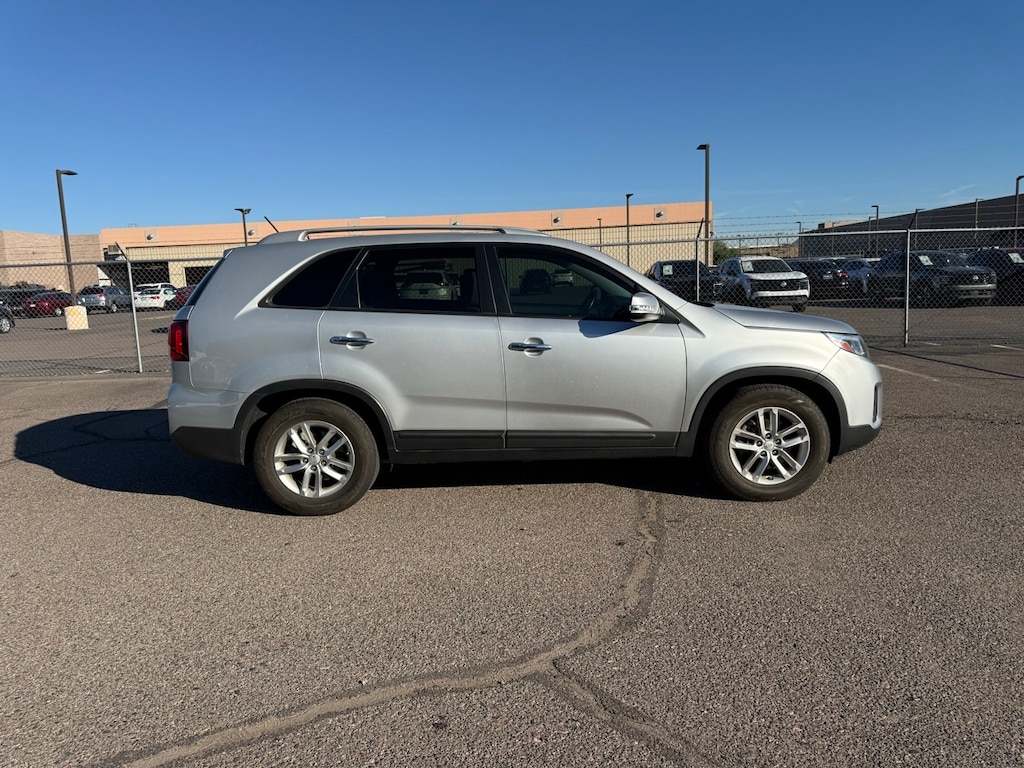 Used 2015 Kia Sorento LX SUV