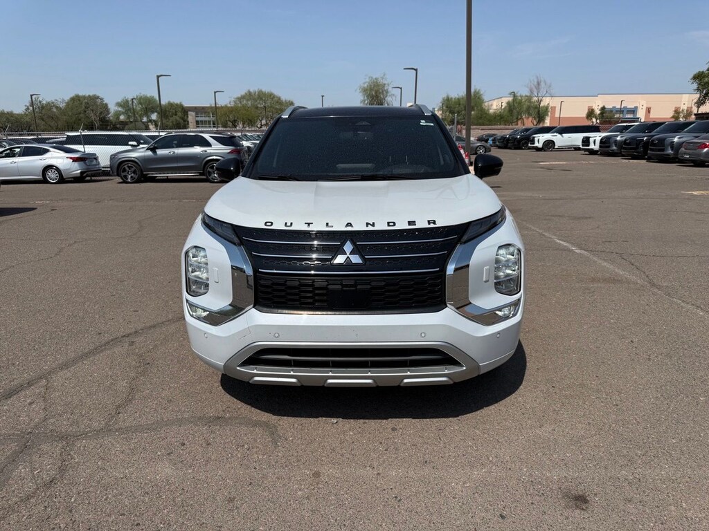 Used 2023 Mitsubishi Outlander Plug-In Hybrid SUV