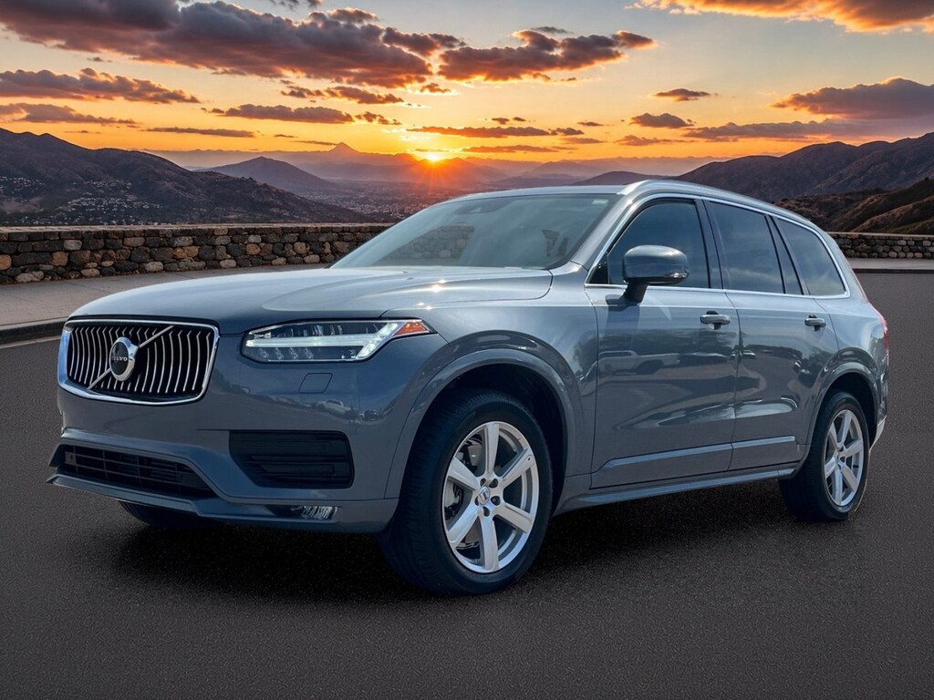 Used 2022 Volvo XC90 T5 Momentum SUV