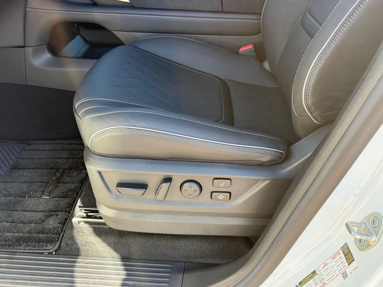 2026 INFINITI QX80 Autograph - Photo 13