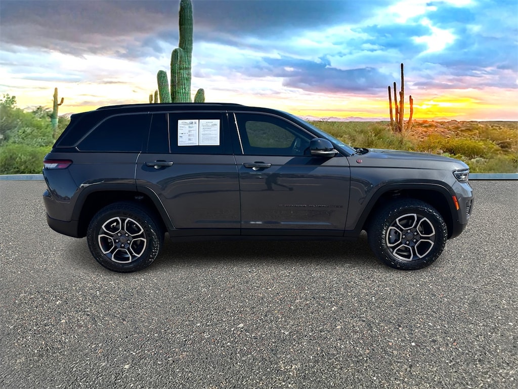Used 2022 Jeep Grand Cherokee Trailhawk SUV