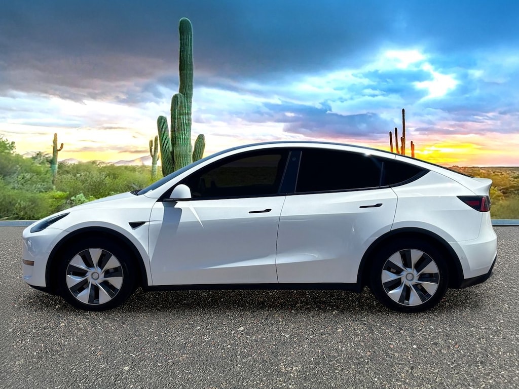 Used 2022 Tesla Model Y Long Range SUV