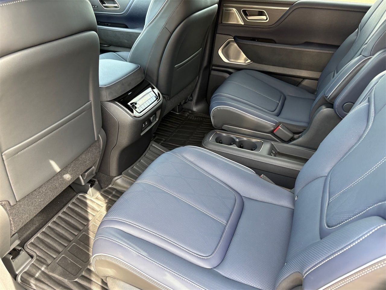 2026 INFINITI QX80 Sport - Photo 17