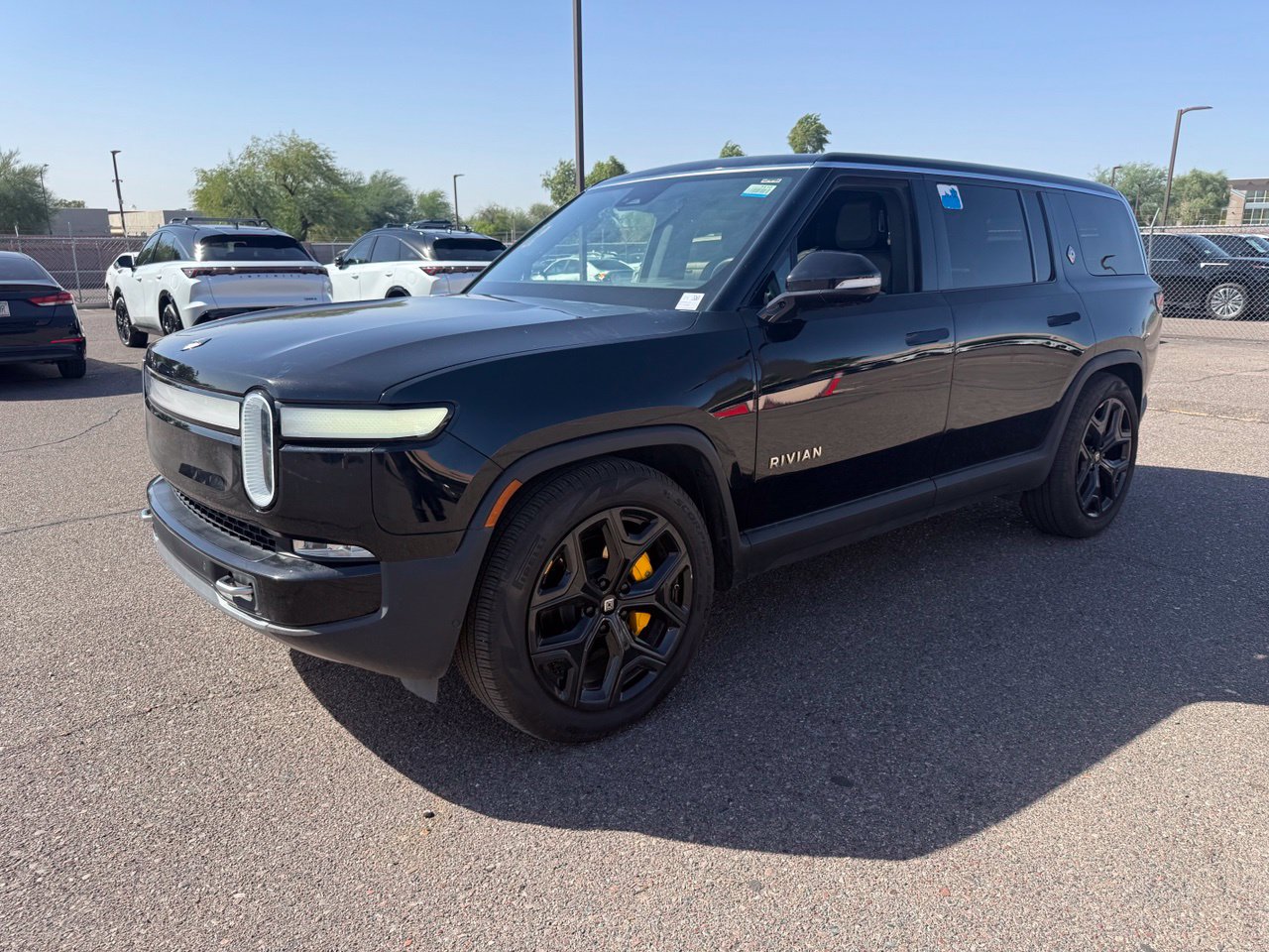 2023 Rivian R1S