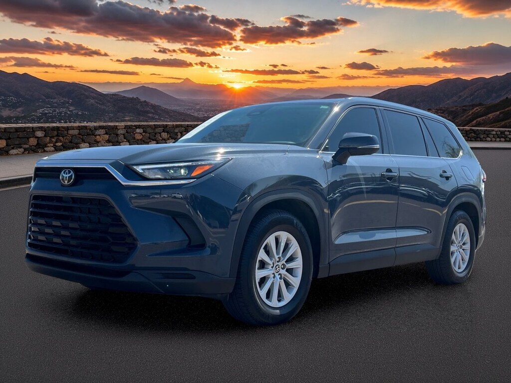 Used 2024 Toyota Grand Highlander XLE SUV