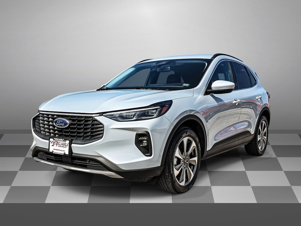 Used 2025 Ford Escape Platinum SUV