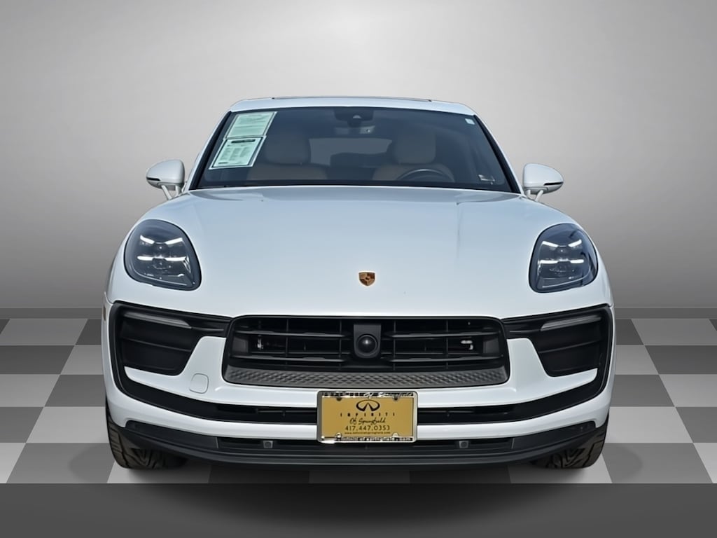 Used 2024 Porsche Macan Base SUV