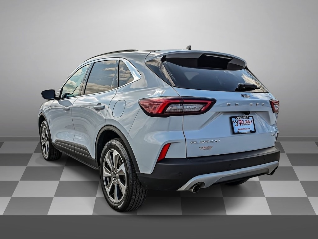 Used 2025 Ford Escape Platinum SUV