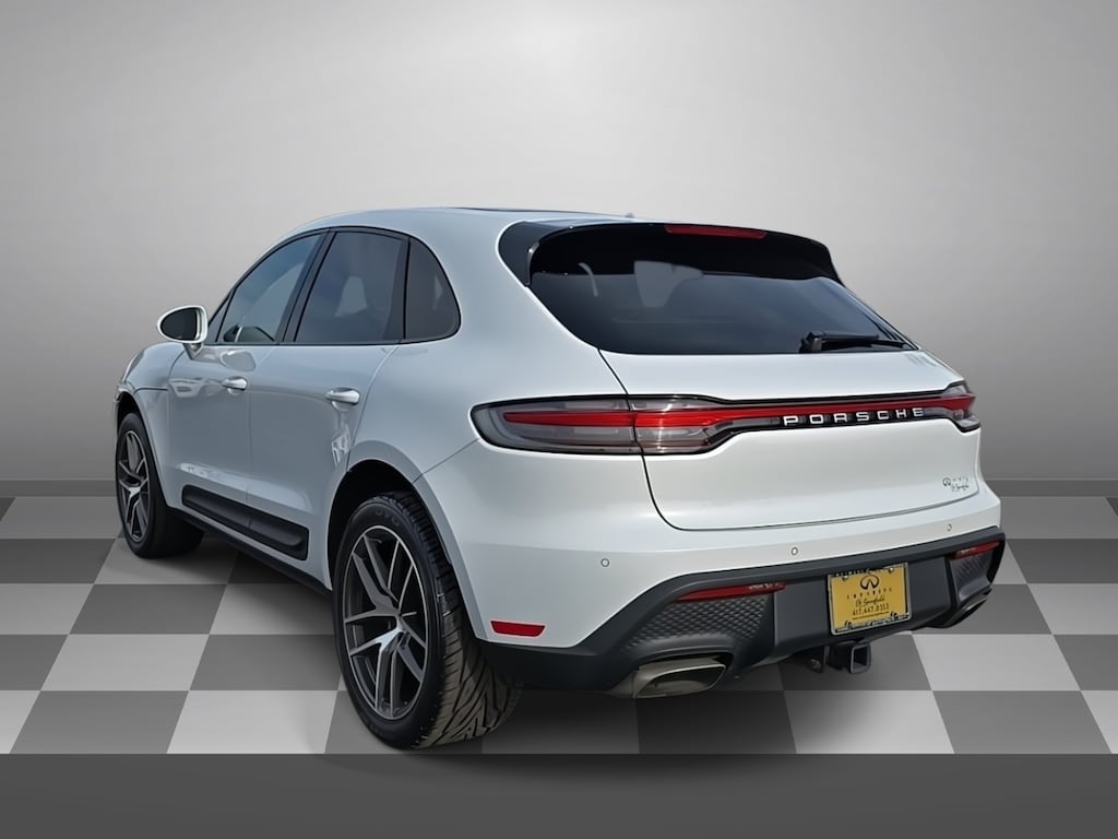 Used 2024 Porsche Macan Base SUV