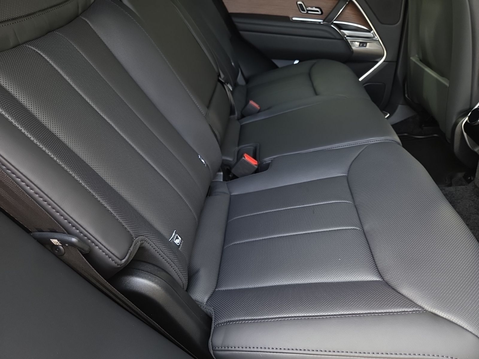 2026 Land Rover Range Rover SE - Photo 21