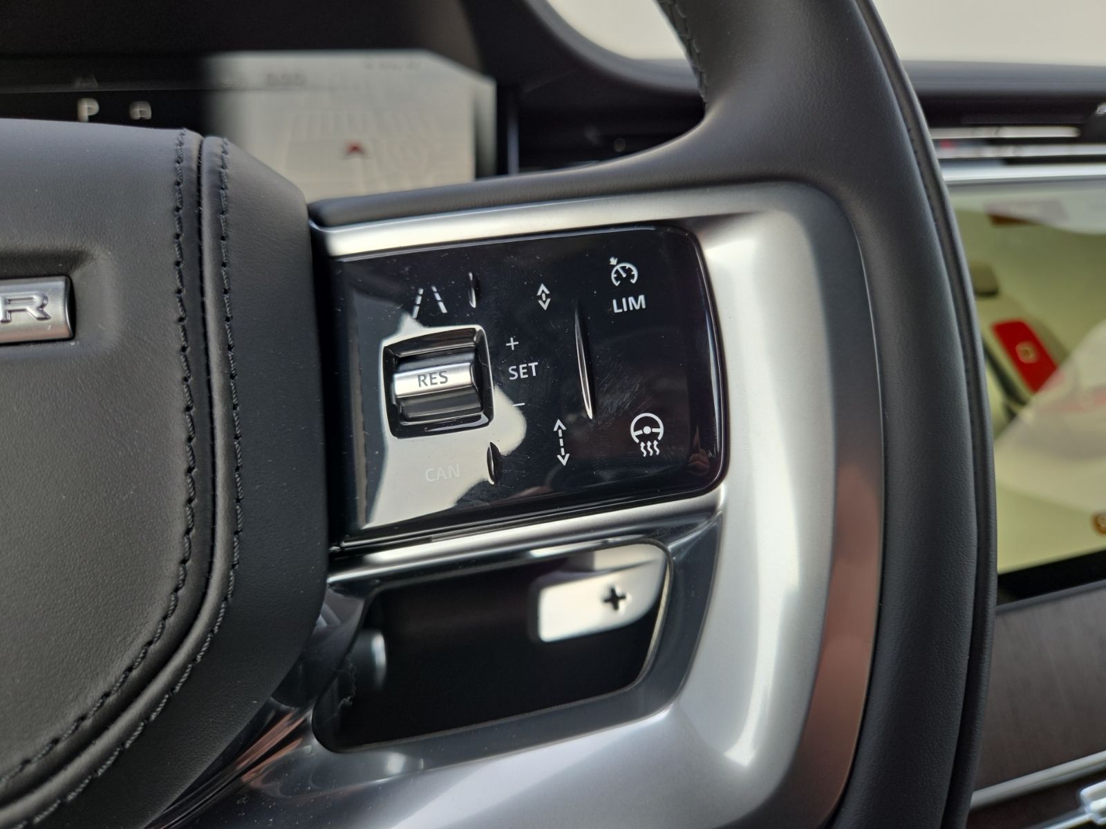 2026 Land Rover Range Rover SE - Photo 29