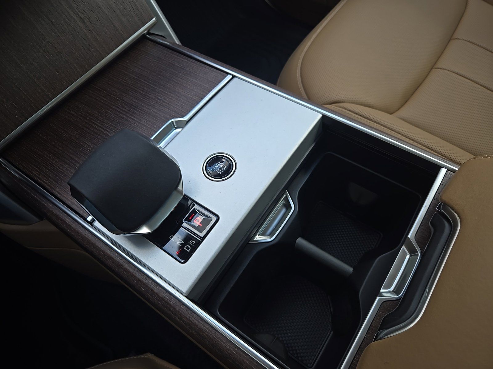 2026 Land Rover Range Rover SE - Photo 44