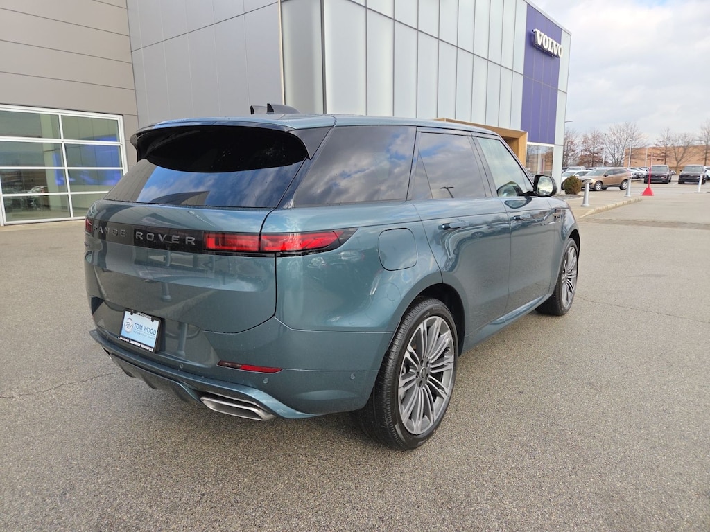 New 2025 Land Rover Range Rover Sport Dynamic SE SUV