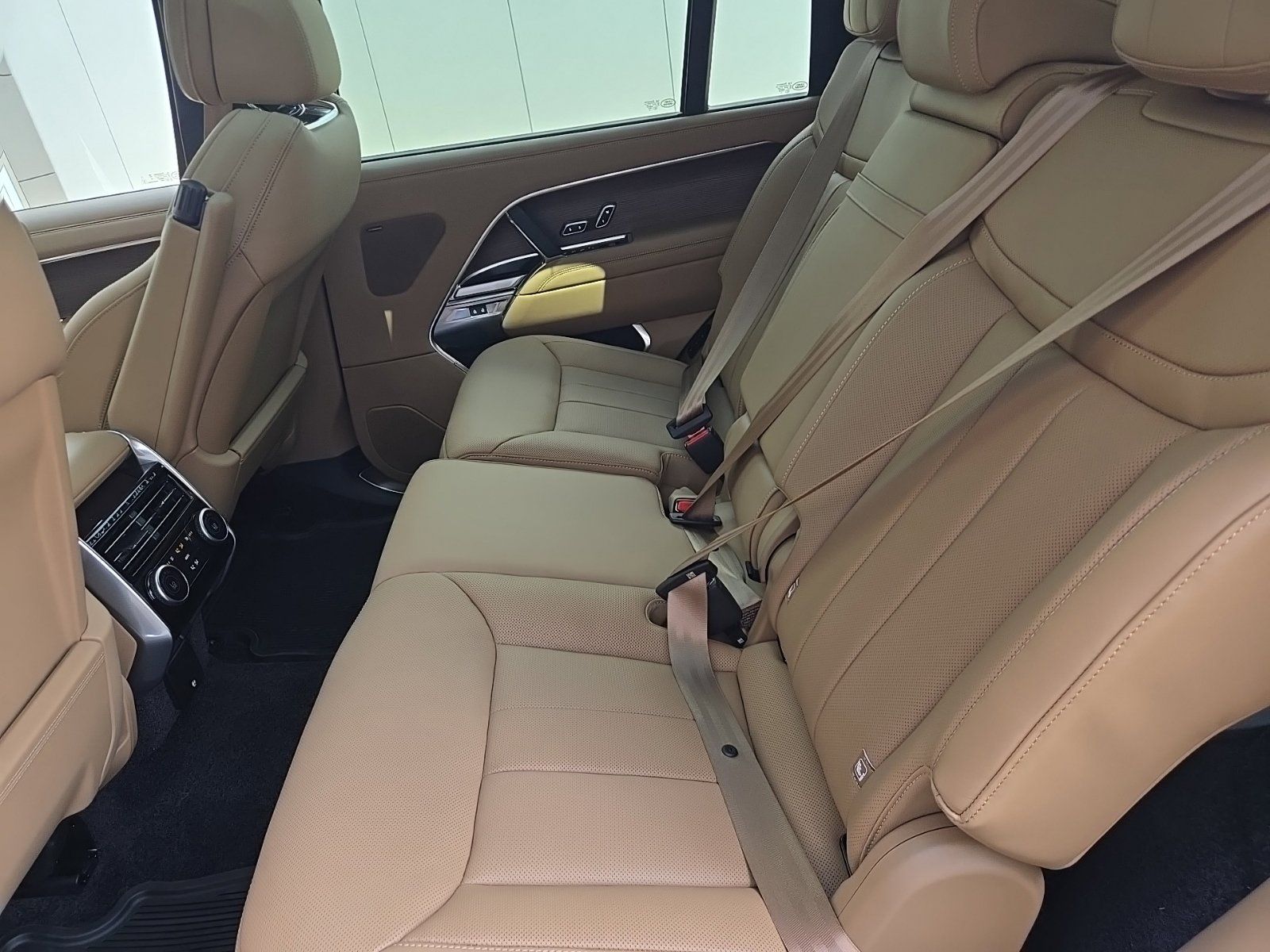 2026 Land Rover Range Rover SE - Photo 33