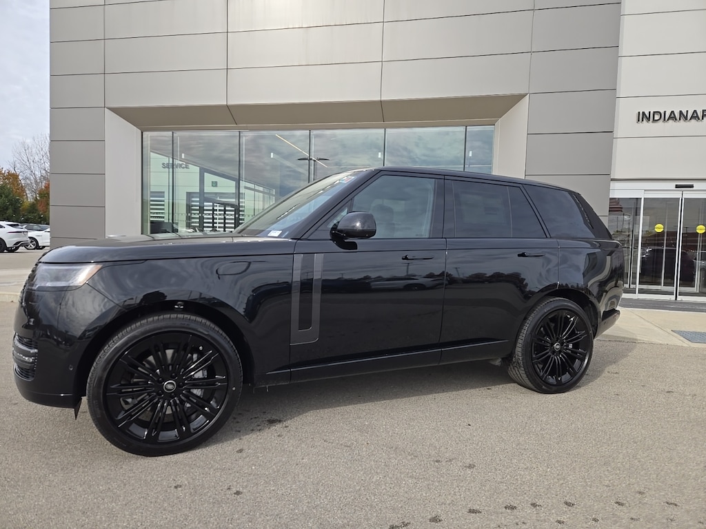 New 2025 Land Rover Range Rover SE SUV