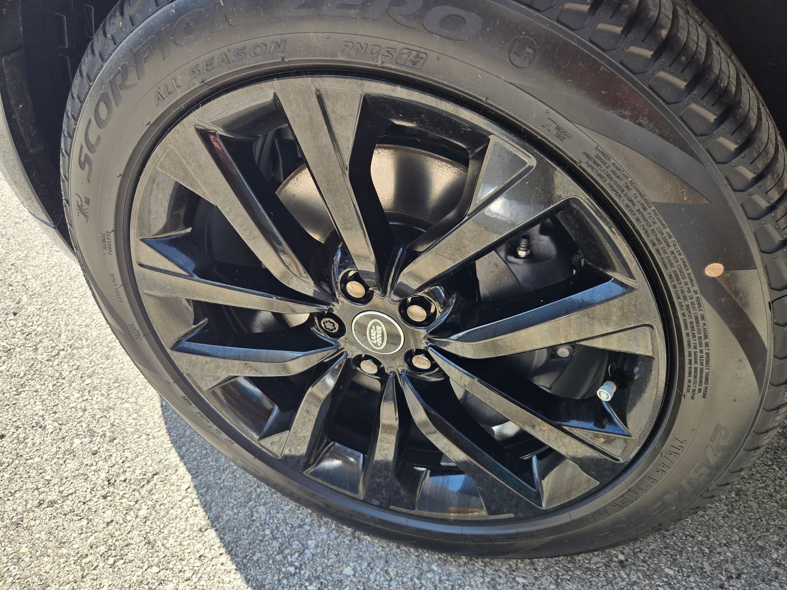 2026 Land Rover Discovery Gemini Edition - Photo 20