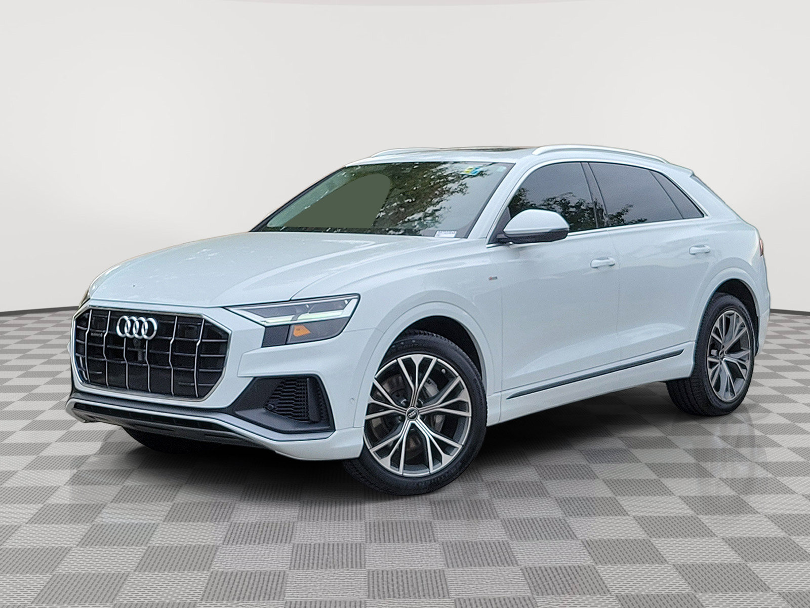 2022 Audi Q8