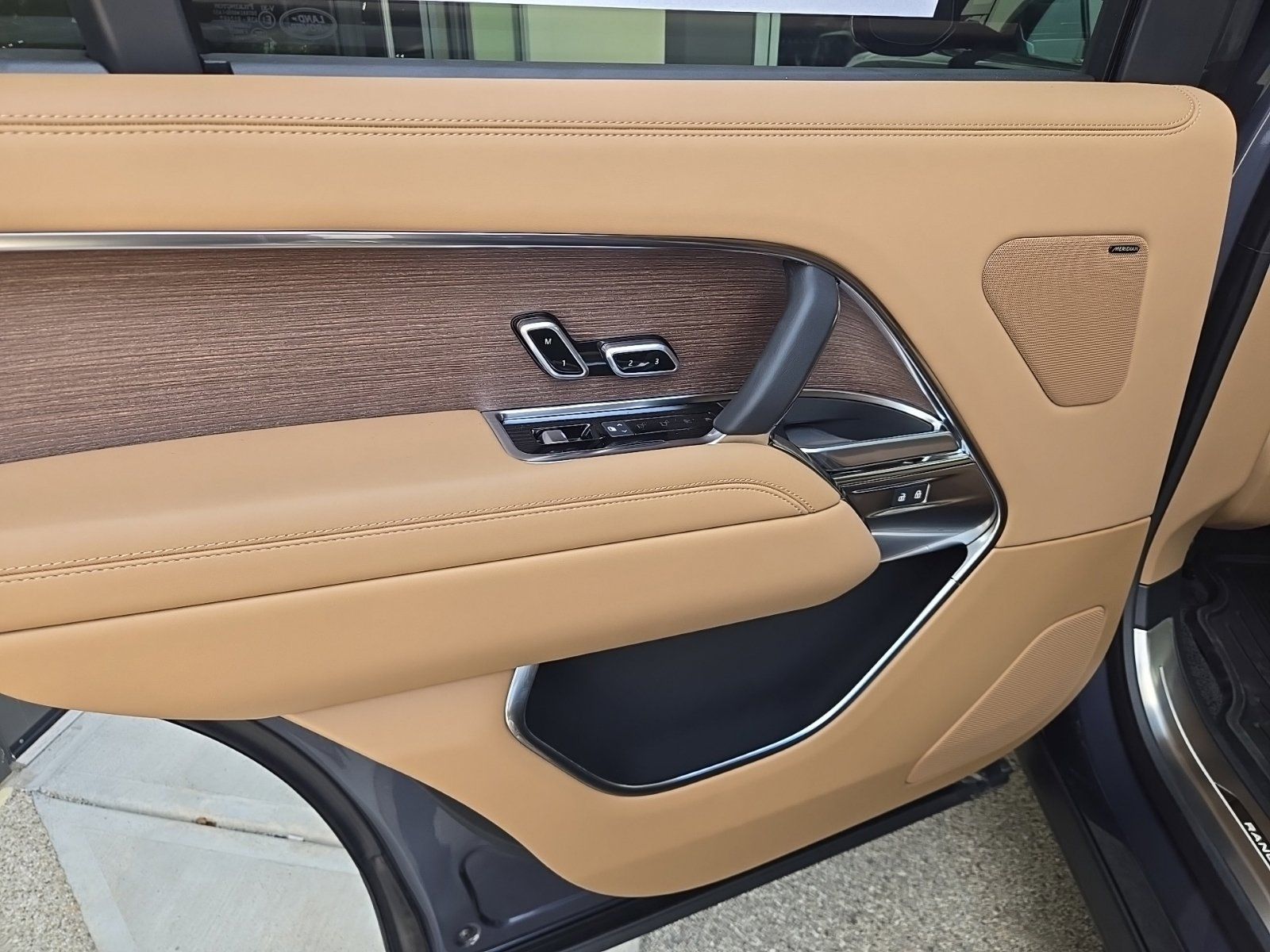 2026 Land Rover Range Rover SE - Photo 34