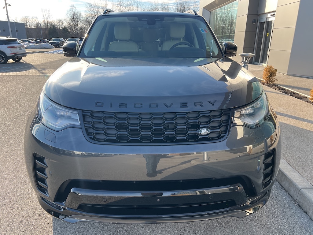 New 2026 Land Rover Discovery Dynamic SE 300PS SUV