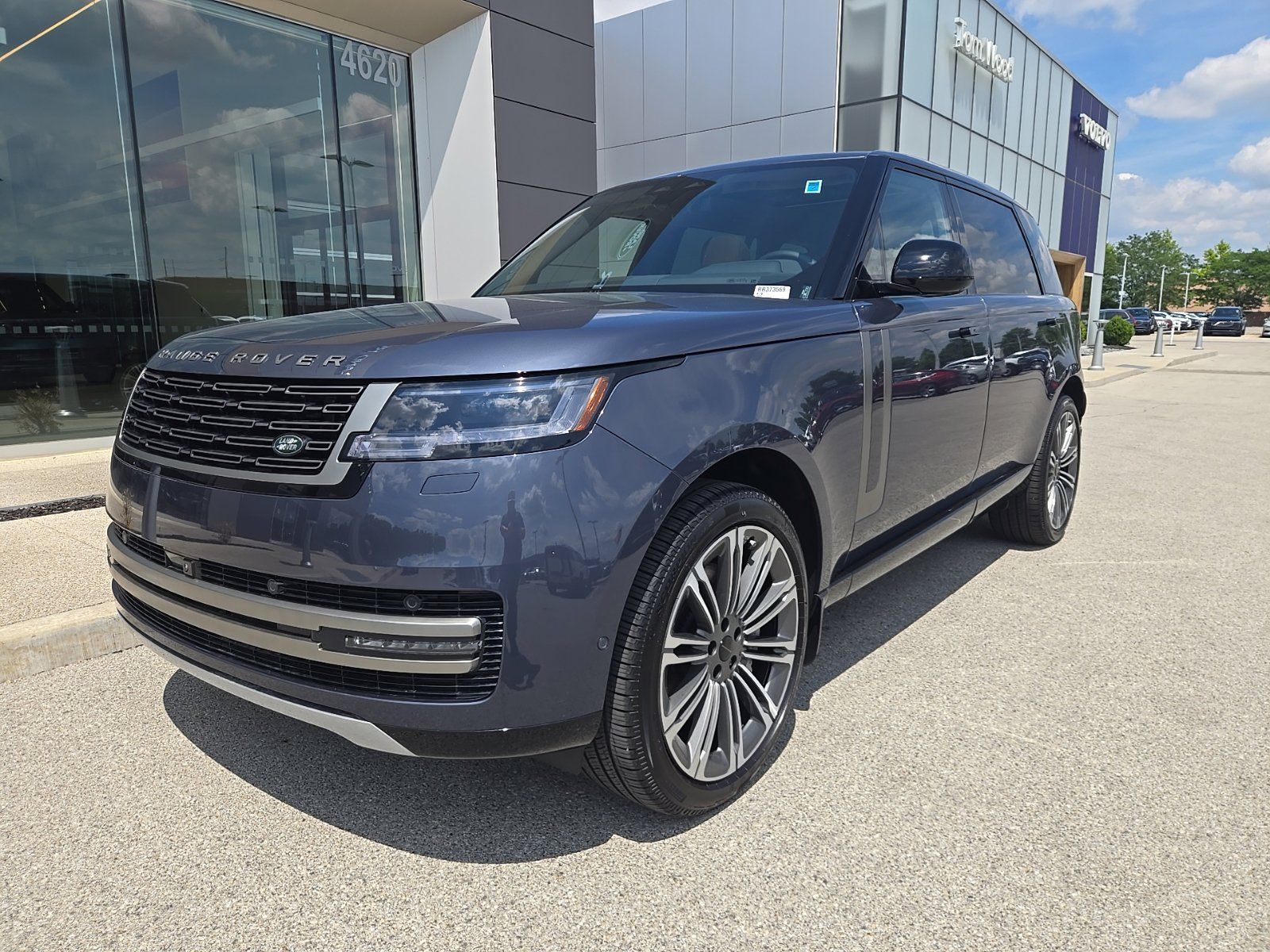2026 Land Rover Range Rover SE - Photo 57