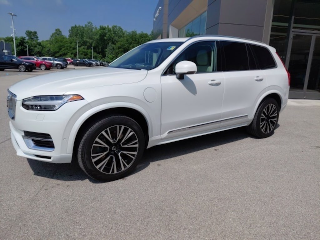 Used 2023 Volvo XC90 Recharge Plug-In Hybrid T8 Plus Bright Theme 7 Passenger SUV