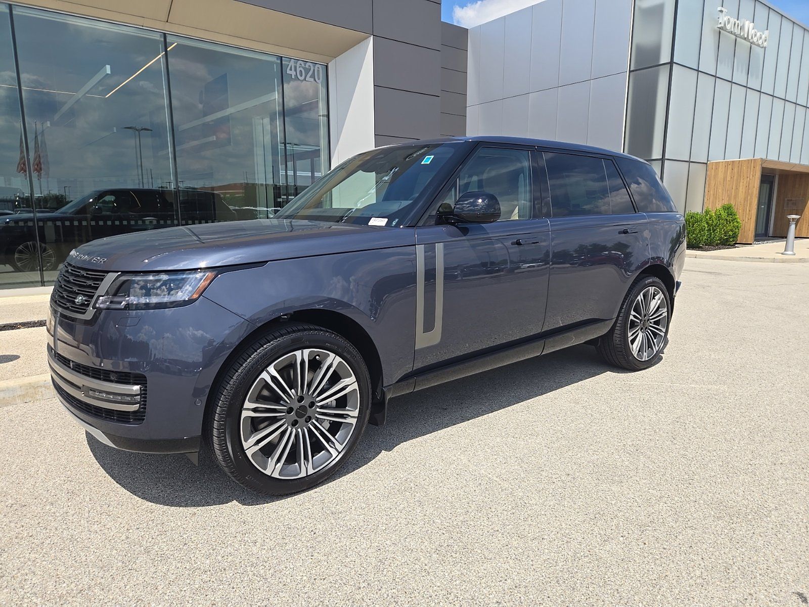2026 Land Rover Range Rover SE - Photo 22