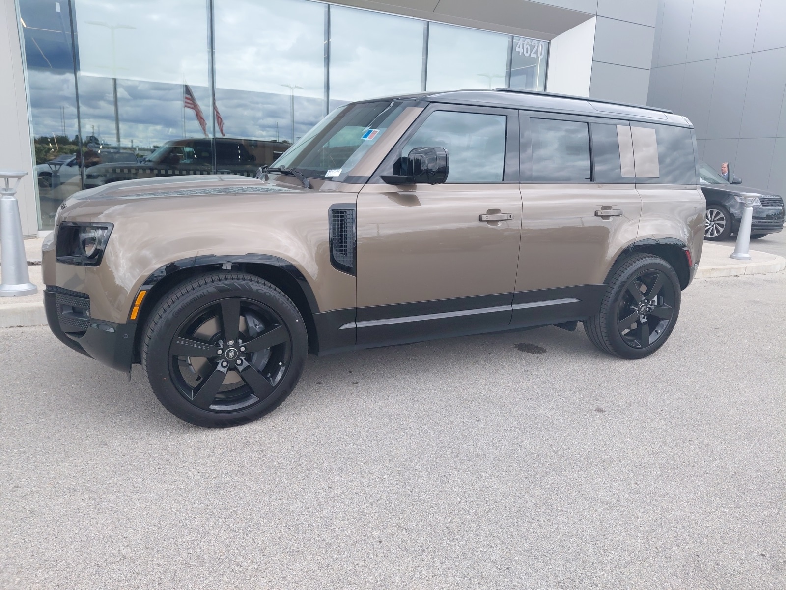 2025 Land Rover Defender 110 400PS X-Dynamic SE
