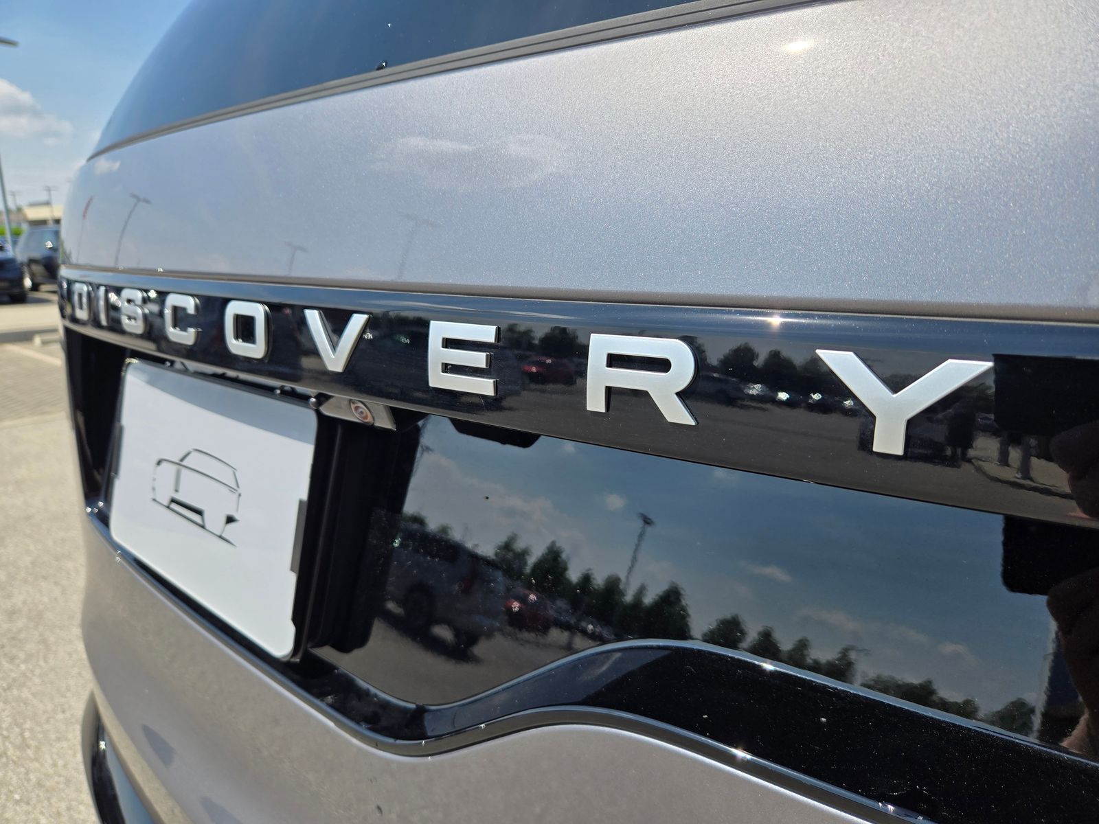 2026 Land Rover Discovery Gemini Edition - Photo 12