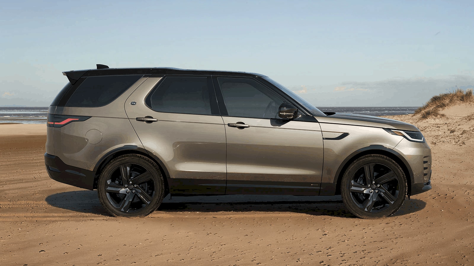 2022-LandRover-Discovery-Ext (1).png