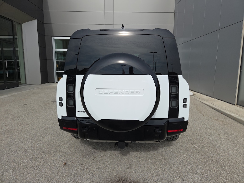 New 2026 Land Rover Defender 130 400PS X-Dynamic SE SUV