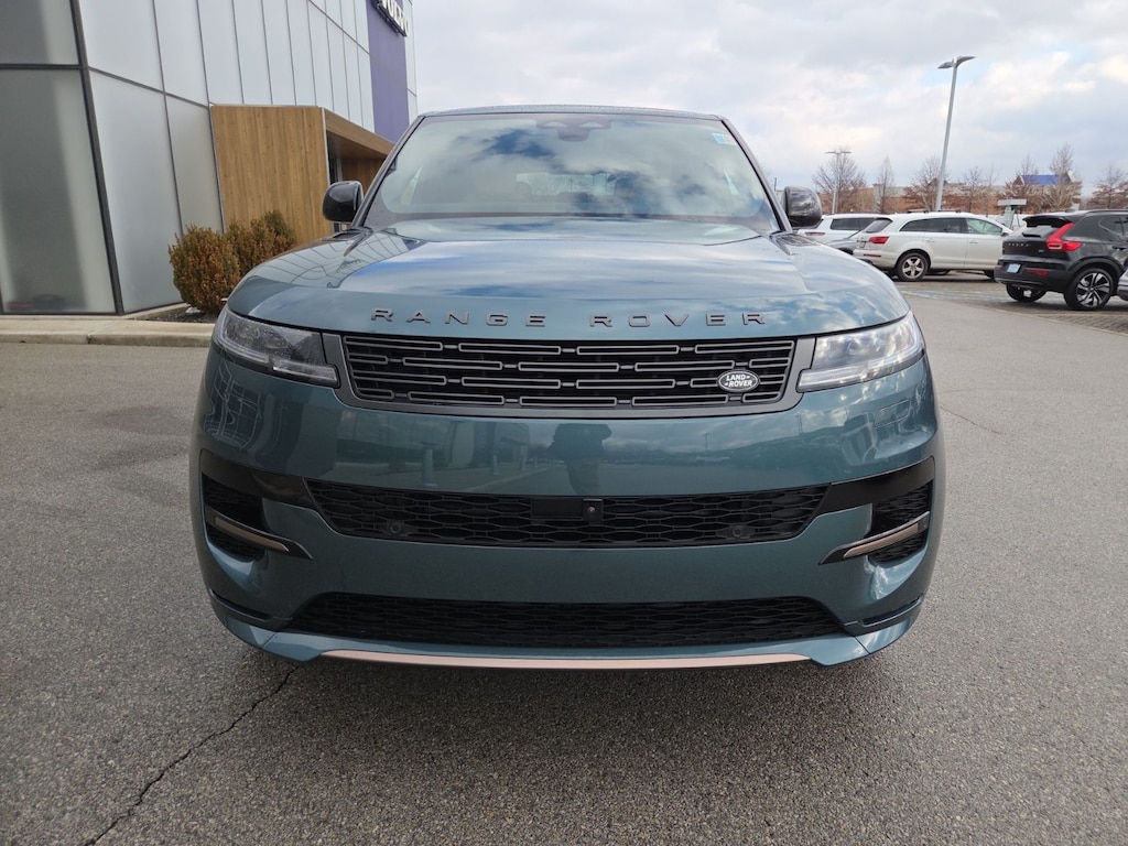 New 2025 Land Rover Range Rover Sport Dynamic SE SUV