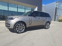 2025 Land Rover Range Rover SE 400PS SUV