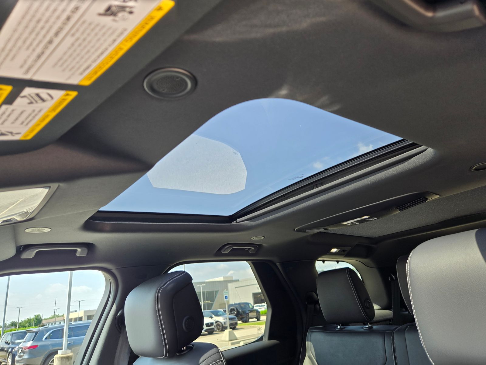2026 Land Rover Discovery Gemini Edition - Photo 21