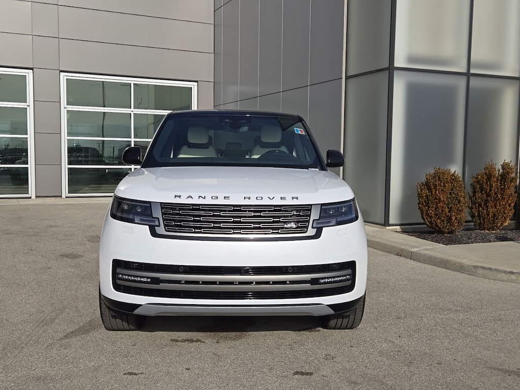 New 2026 Land Rover Range Rover SE SUV