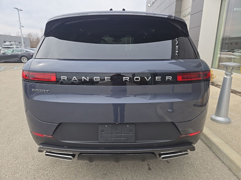 New 2026 Land Rover Range Rover Sport SE 360PS SUV