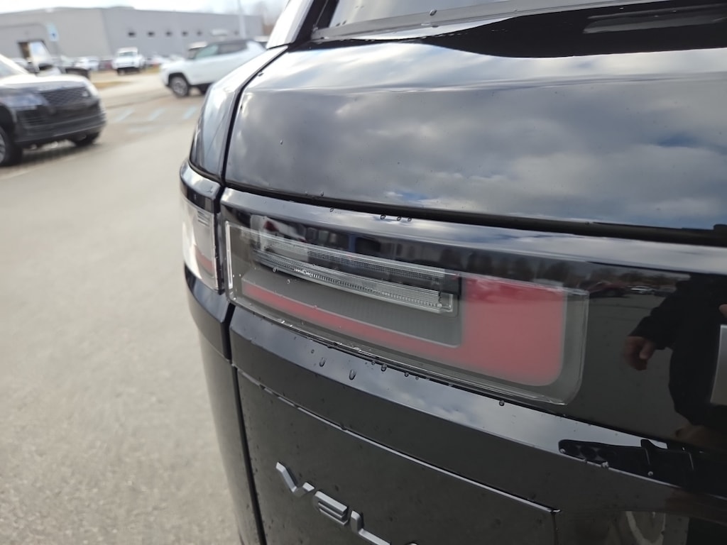 New 2026 Land Rover Range Rover Velar Dynamic SE SUV