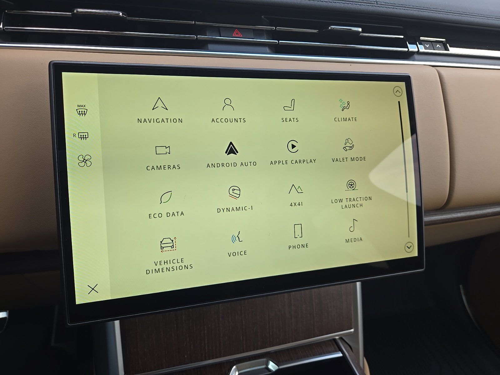 2026 Land Rover Range Rover SE - Photo 47