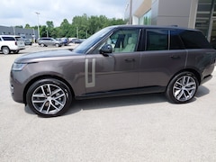 2025 Land Rover Range Rover SE 530PS SUV