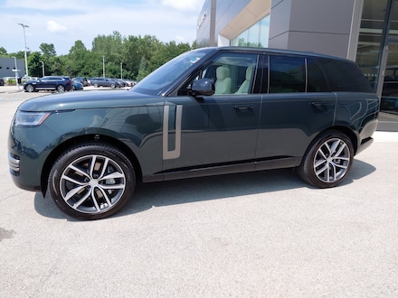 2025 Land Rover Range Rover SE 530PS SUV