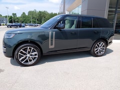 2025 Land Rover Range Rover SE 530PS SUV