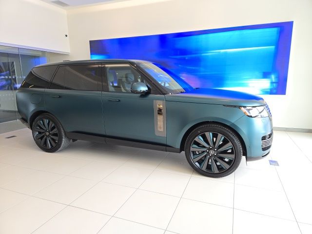 2025 Land Rover Range Rover 4.4 SV LWB's photo