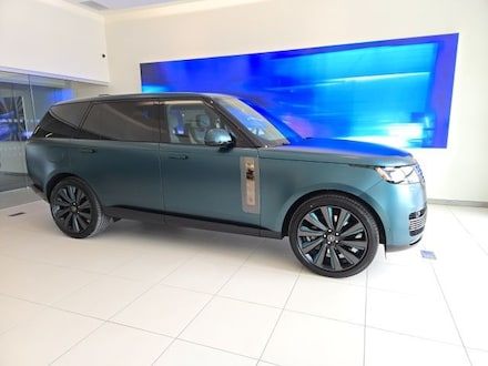 2025 Land Rover Range Rover SV SUV