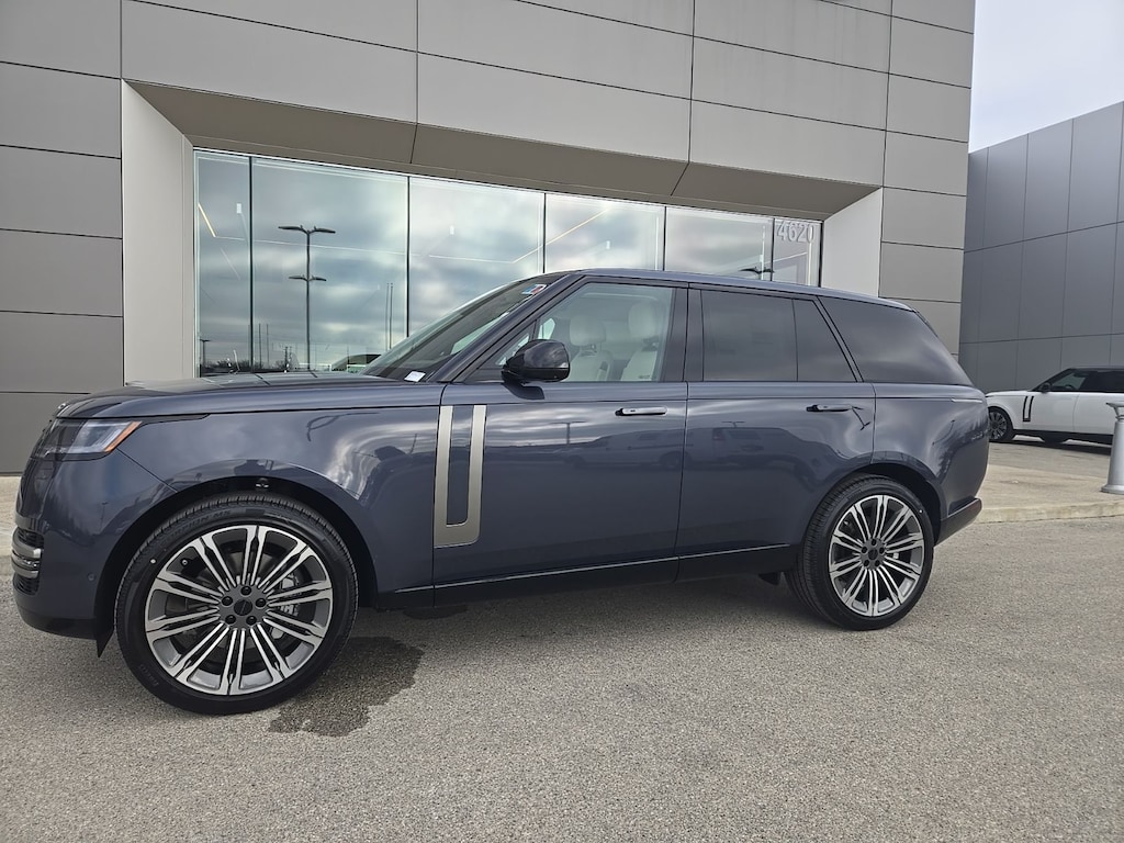 New 2026 Land Rover Range Rover SE SUV