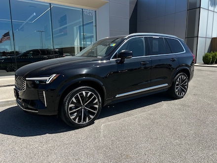 2025 Volvo XC90 B5 Plus SUV